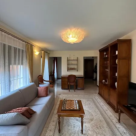 Szent Gyoergy Apartmanhaz Апартаменты