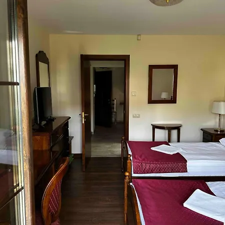 Szent Gyoergy Apartmanhaz Апартаменты