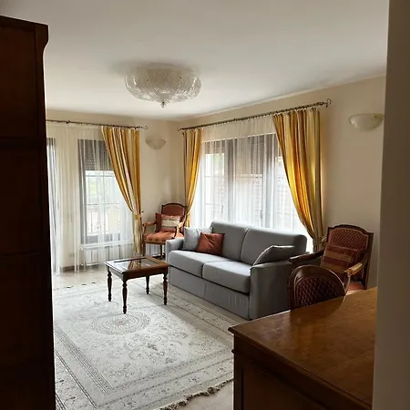 아파트 Szent Gyoergy Apartmanhaz *