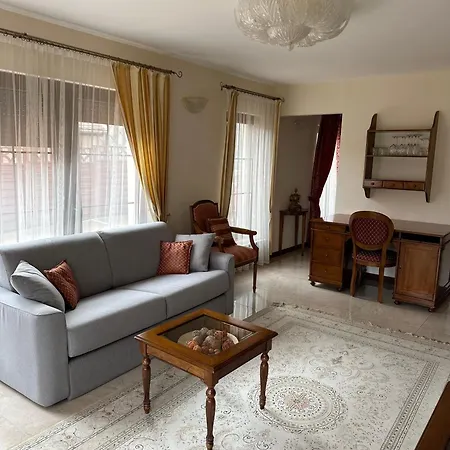 아파트 Szent Gyoergy Apartmanhaz